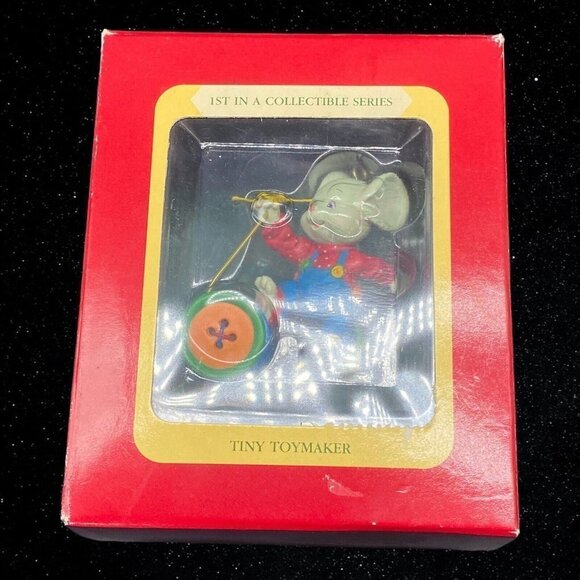 Carlton Cards Tiny Toymaker Heirloom Ornament Mouse with Button Yo-Yo Toy New - Picture 4 of 4
